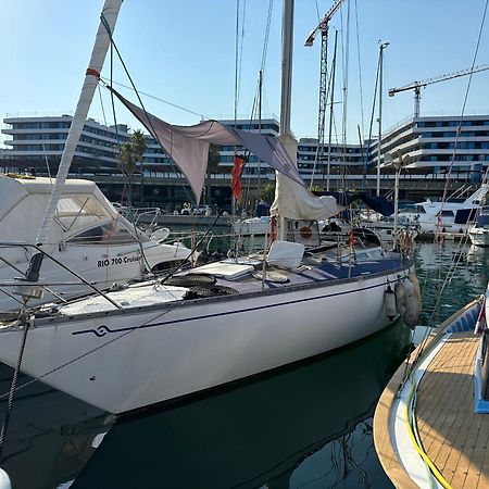 Unique Wooden Sail Yacht + 2 Bikes Included! Hotel Sant Adria de Besos Luaran gambar