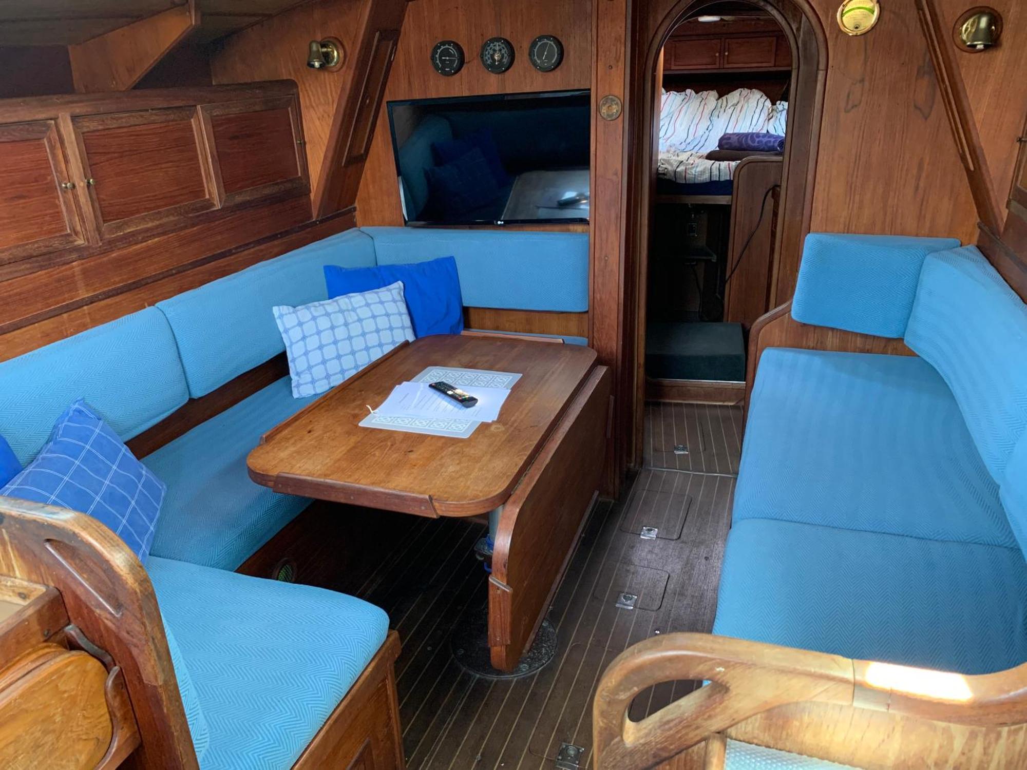Unique Wooden Sail Yacht + 2 Bikes Included! Hotel Sant Adria de Besos Luaran gambar